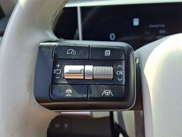 Used 2024 Hyundai Santa Fe Limited AWD/4WD image 15