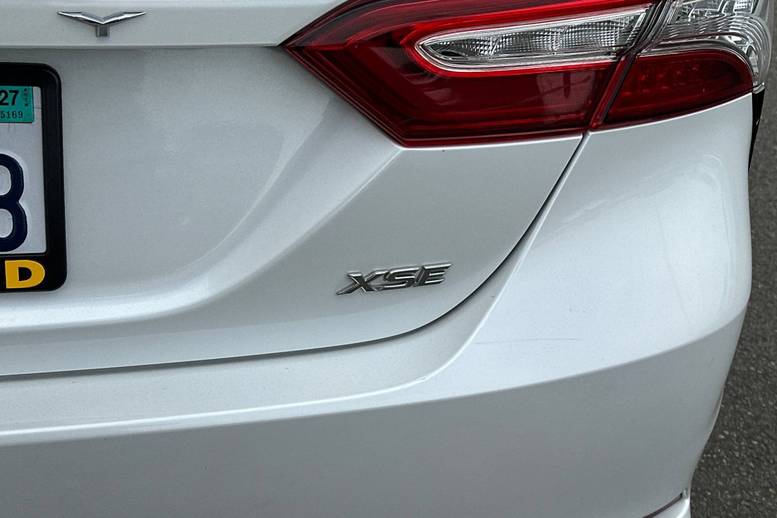 Used 2019 Toyota Camry XSE FWD image 30