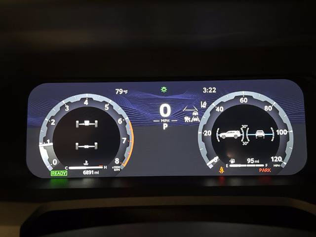 Used 2025 Toyota 4Runner Trailhunter AWD/4WD image 18