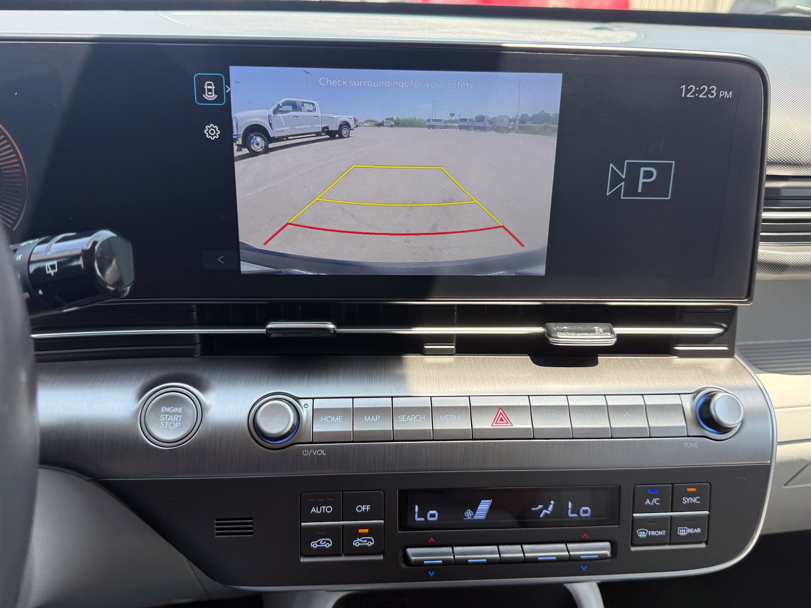 Used 2025 Hyundai Kona SEL FWD image 16