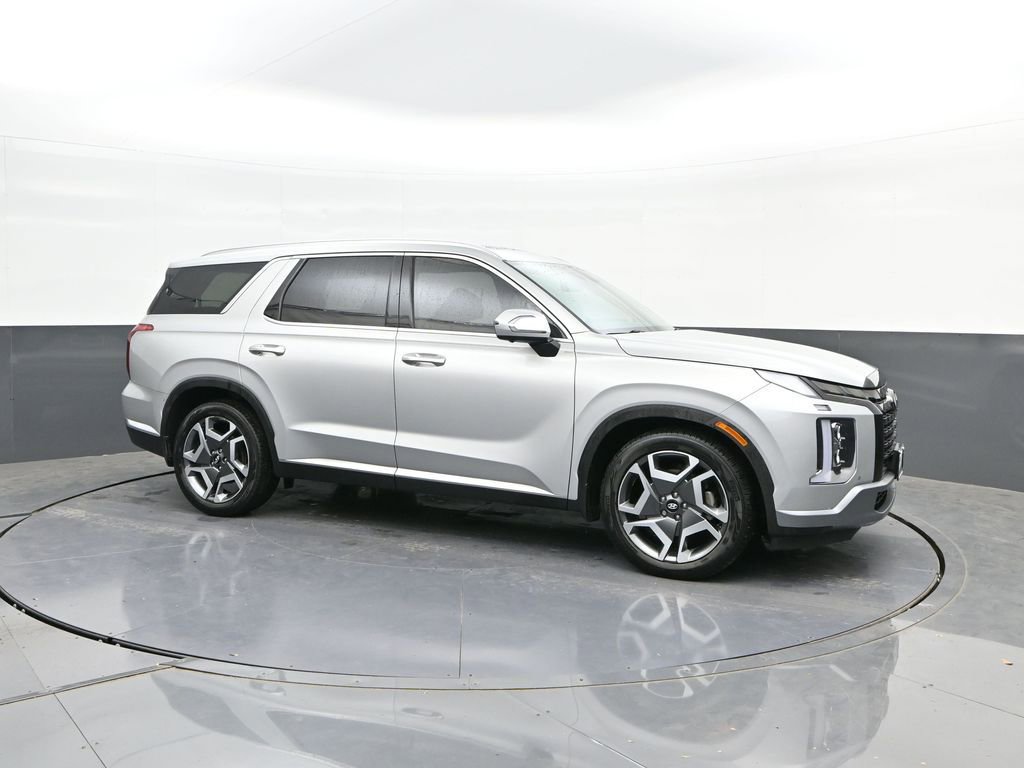 Used 2023 Hyundai Palisade Limited FWD image 17