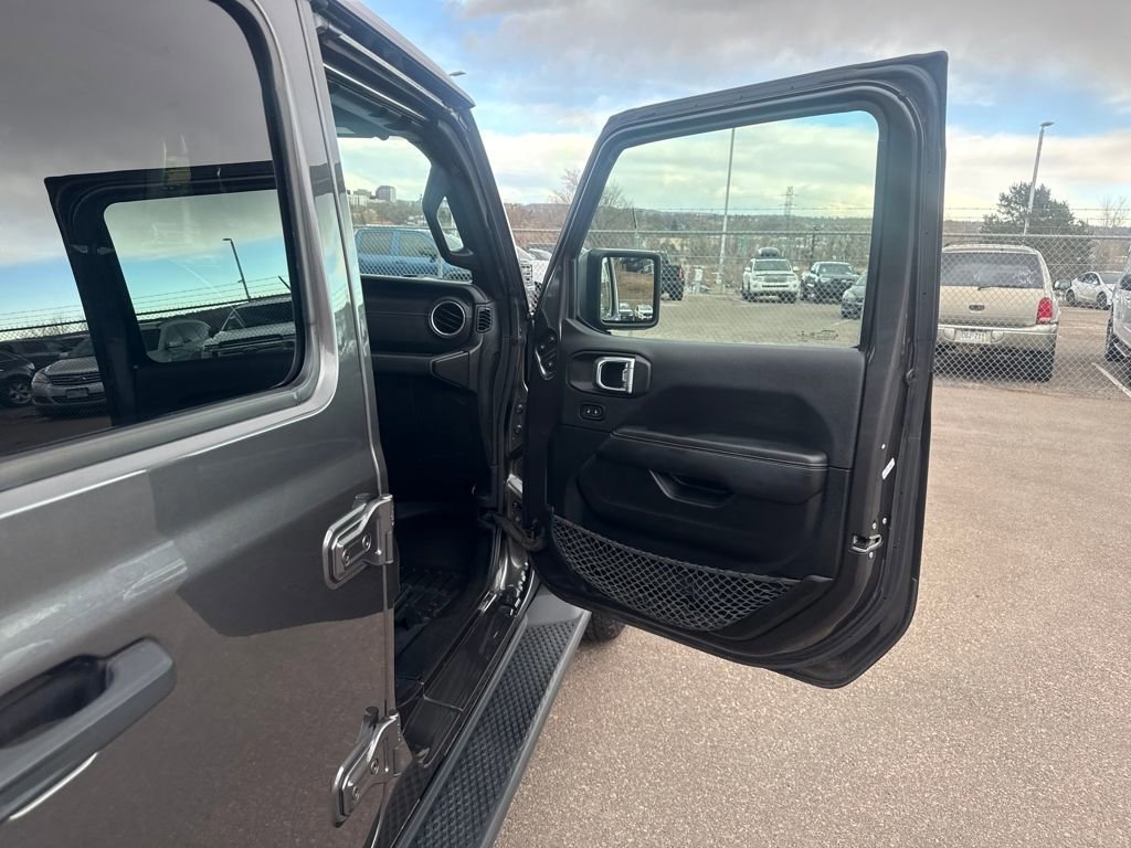 Used 2022 Jeep Wrangler Unlimited Sahara w/ LED Lighting Group image 31