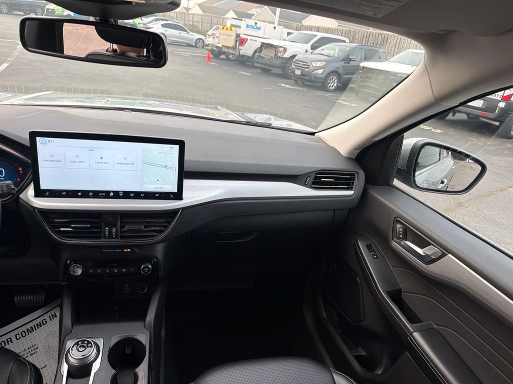 Certified 2024 Ford Escape Platinum AWD/4WD image 22