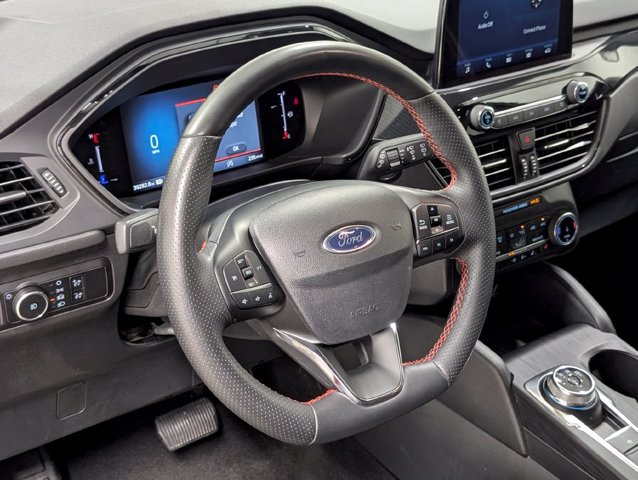 Certified 2025 Ford Escape ST-Line Select AWD/4WD image 9