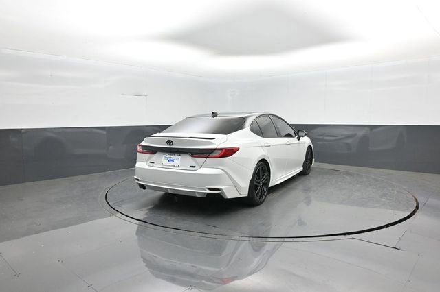 Used 2025 Toyota Camry XSE w/ Premium Plus Package image 7