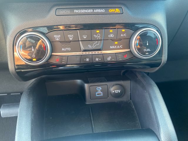 Certified 2022 Ford Escape Titanium w/ Class II Trailer Tow Package AWD/4WD image 22