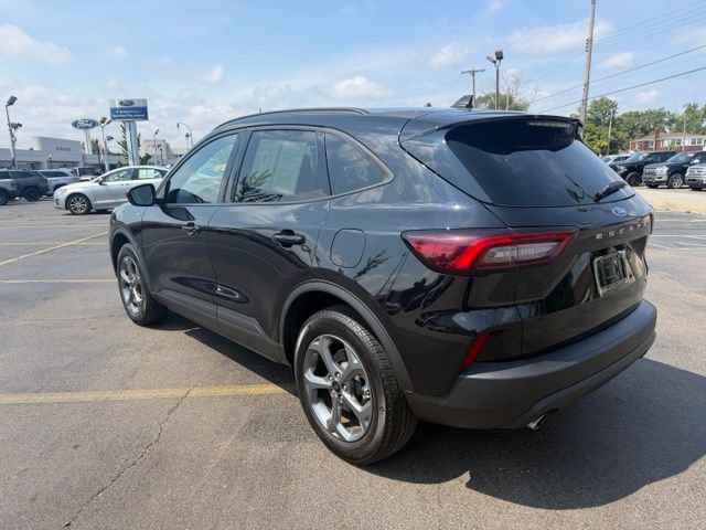Certified 2025 Ford Escape ST-Line AWD/4WD image 6
