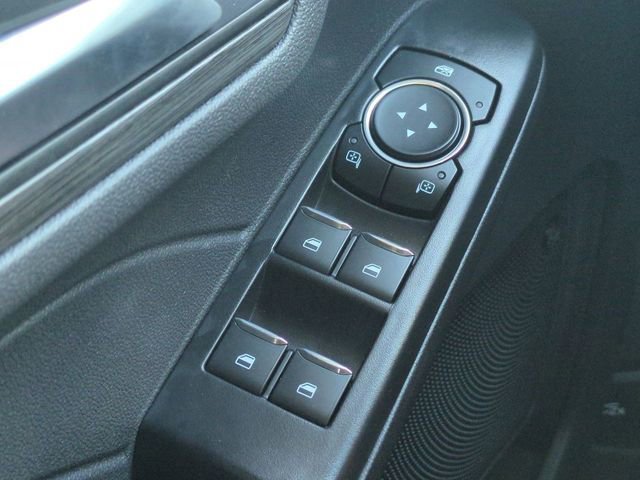 Certified 2025 Ford Escape Platinum w/ Premium Technology Package FWD image 25