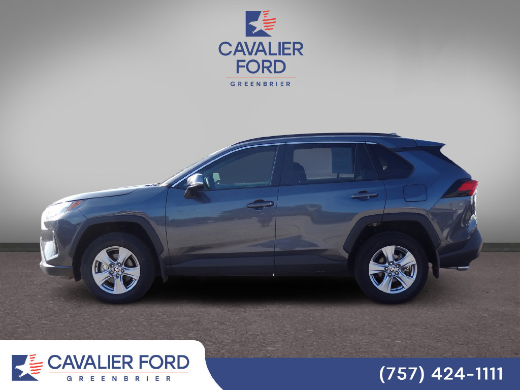 Used 2025 Toyota RAV4 XLE w/ Convenience Package AWD/4WD image 4
