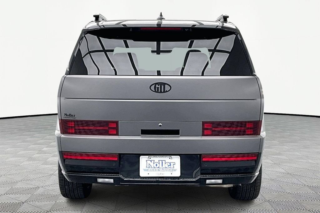 Used 2025 Hyundai Santa Fe Calligraphy AWD/4WD image 4