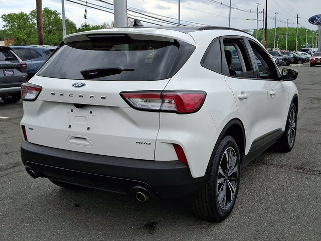 Certified 2022 Ford Escape SE w/ SE Sport Appearance Package AWD/4WD image 10