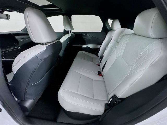 Used 2023 Lexus RX 350 Premium w/ Accessory Package AWD/4WD image 22