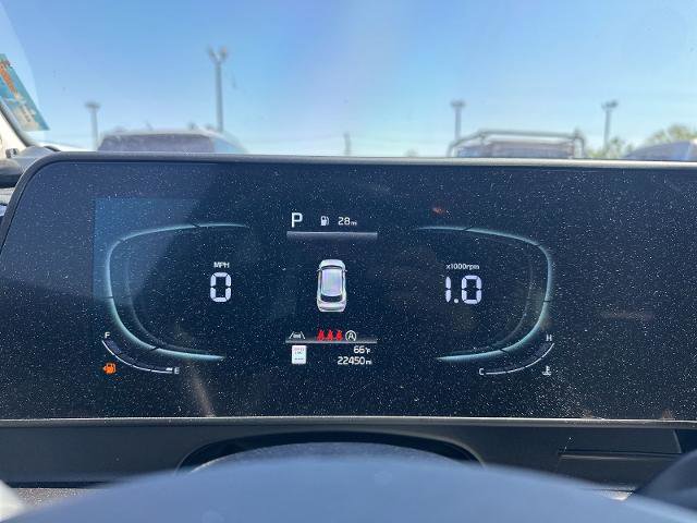 Used 2025 Kia Sportage EX FWD image 8