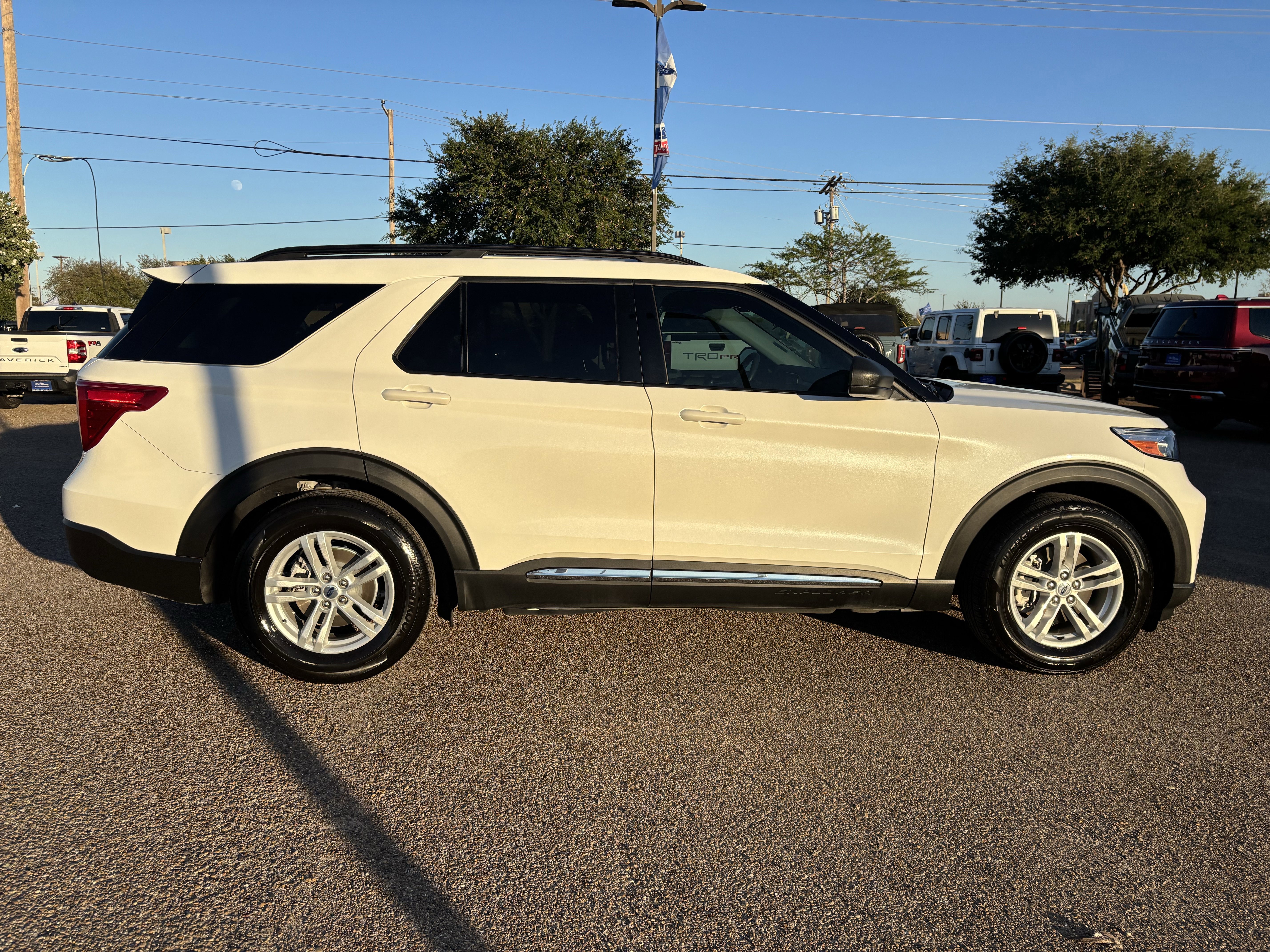 Certified 2023 Ford Explorer XLT image 8