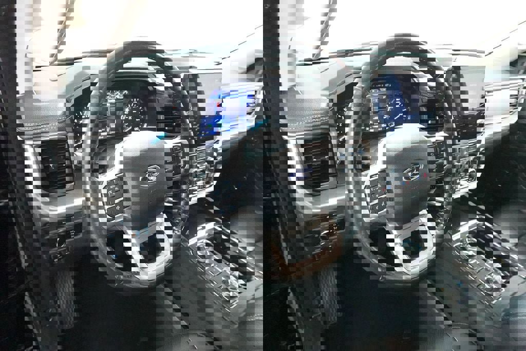 Certified 2024 Ford Expedition Max XLT image 23