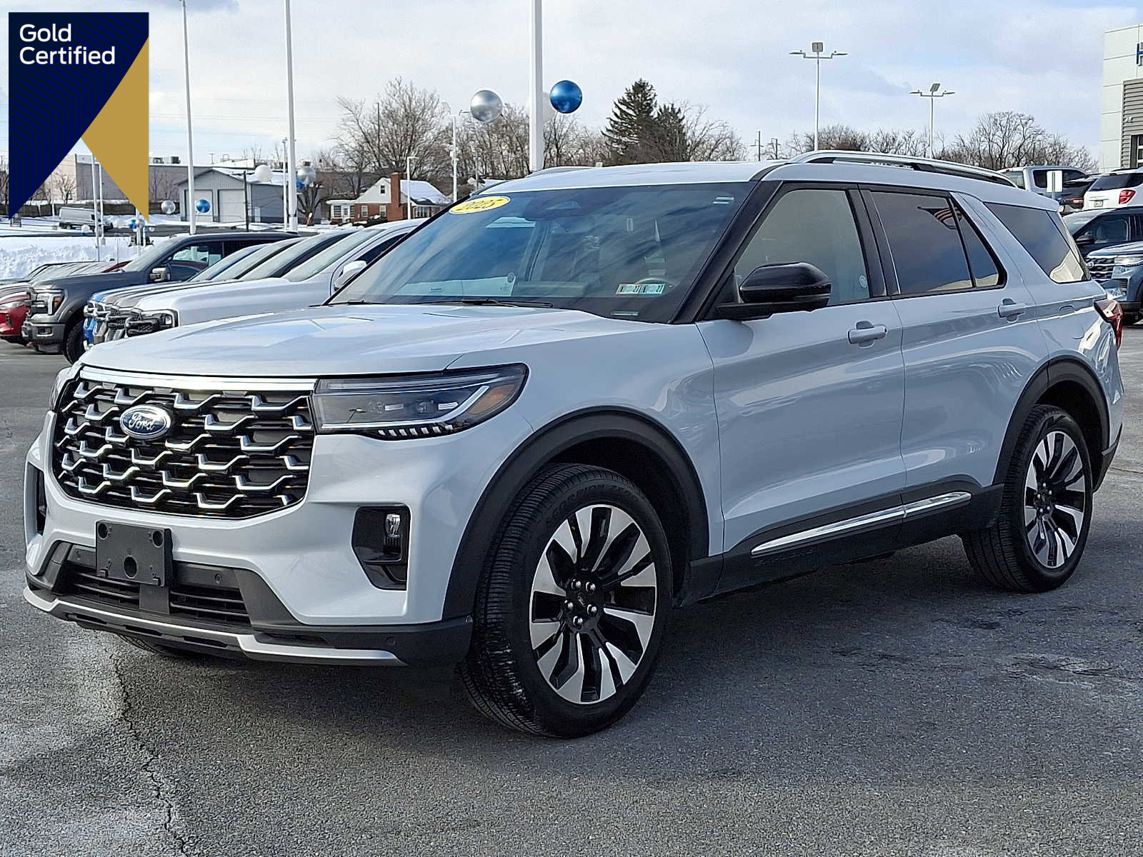 Certified 2025 Ford Explorer Platinum w/ LUX Leather Package image 1