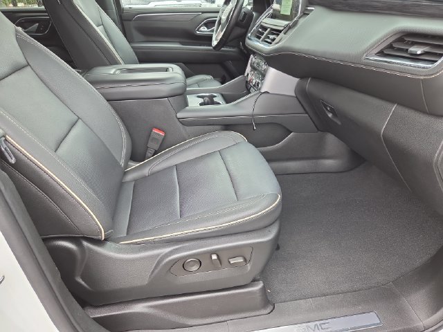Used 2022 GMC Yukon SLT w/ SLT Premium Package AWD/4WD image 31