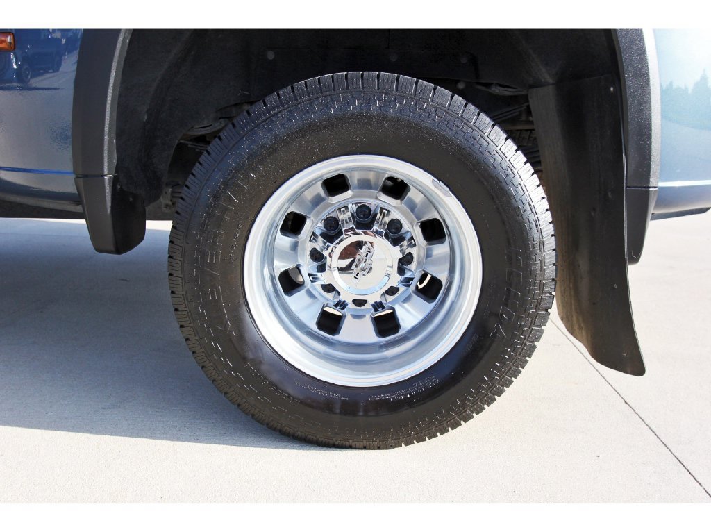 Used 2024 Chevrolet Silverado 3500 High Country w/ High Country Premium Package AWD/4WD image 36