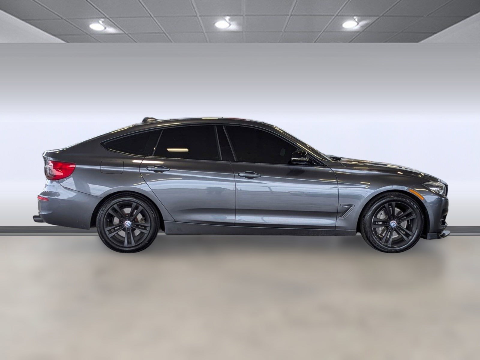 Used 2018 BMW 340i Gran Turismo xDrive w/ Executive Package image 8
