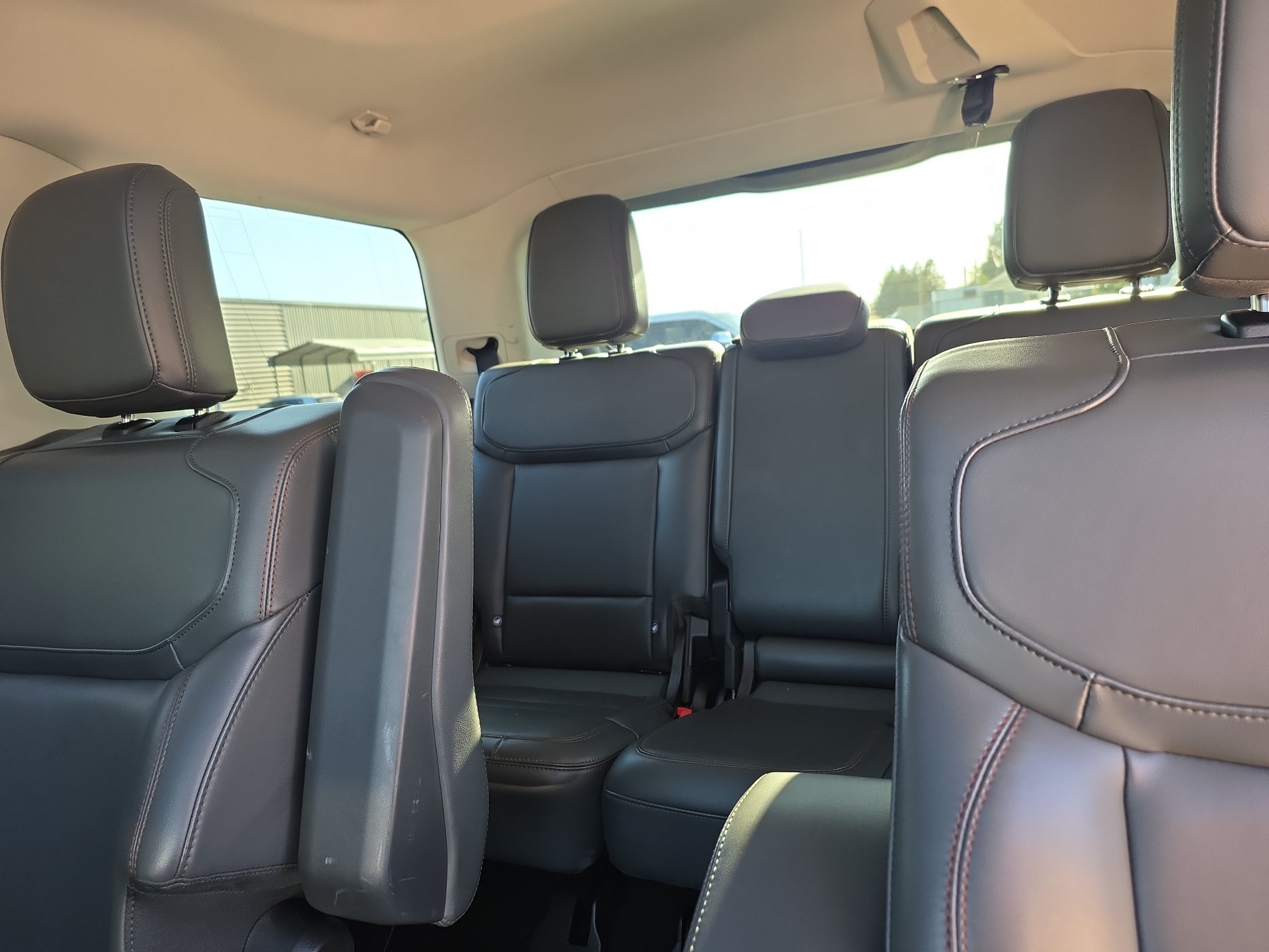 Certified 2025 Ford Expedition Active AWD/4WD image 35