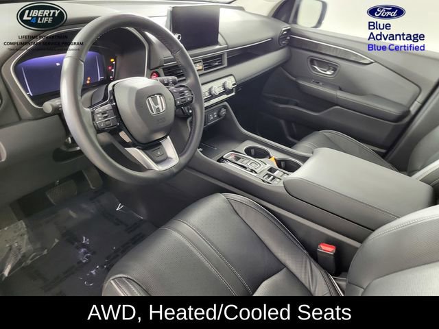 Used 2025 Honda Pilot Elite image 12