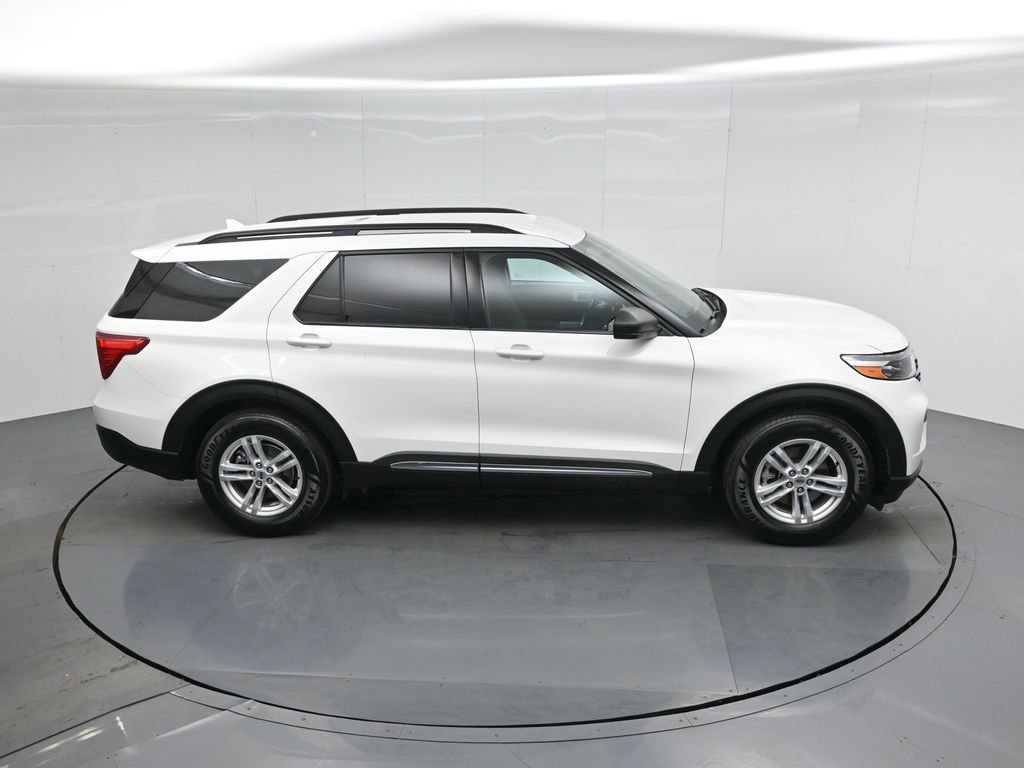 Certified 2022 Ford Explorer XLT image 8
