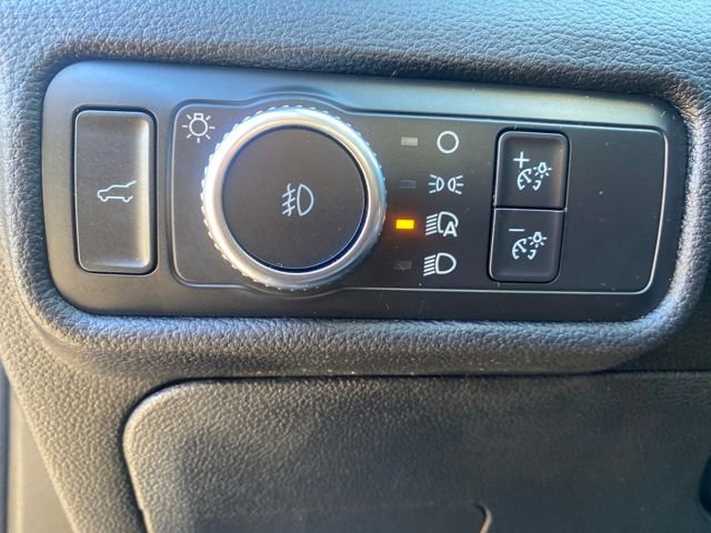 Certified 2022 Ford Explorer XLT w/ Equipment Group 202A image 18