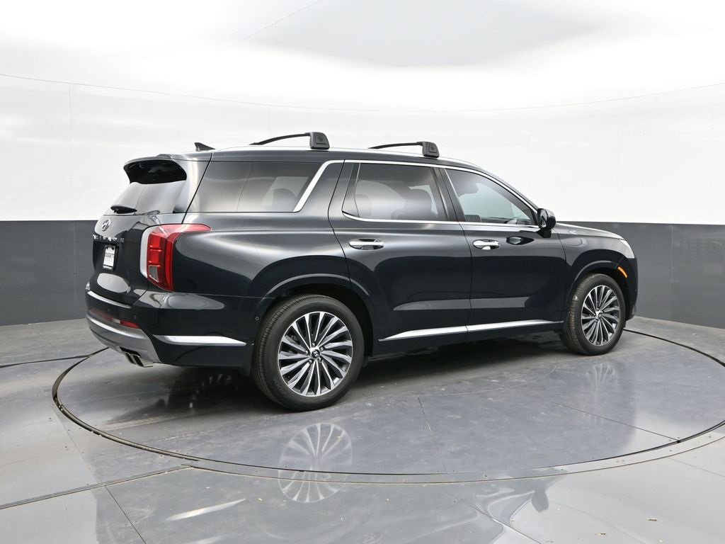 Used 2023 Hyundai Palisade Calligraphy image 15