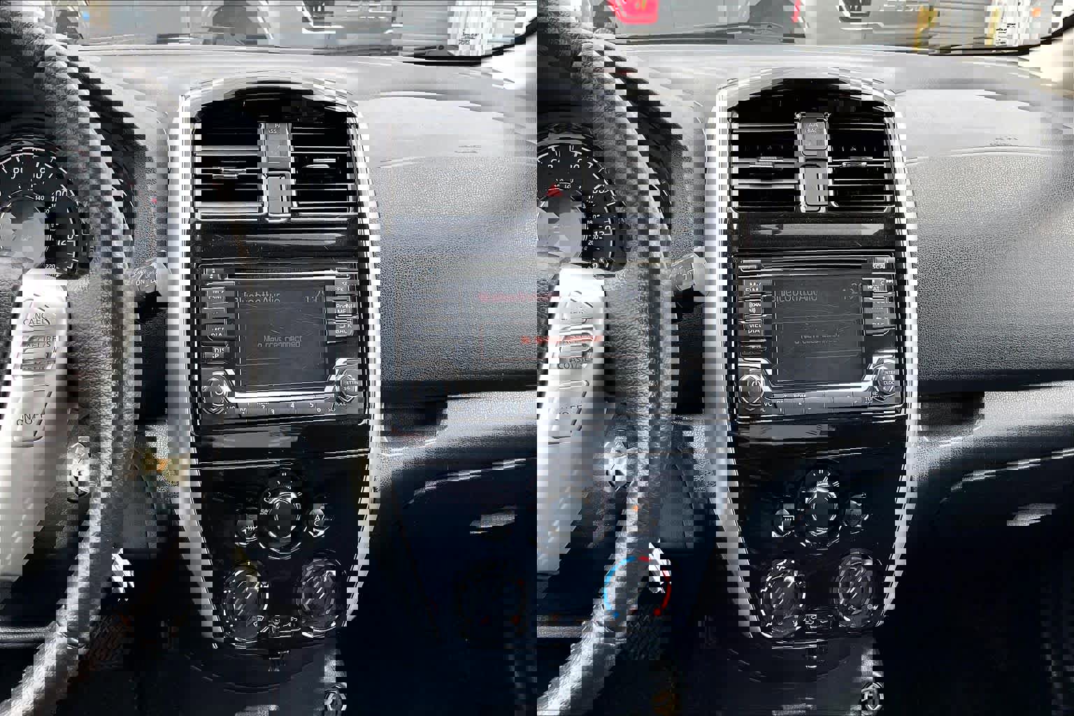 Used 2017 Nissan Versa Note SV image 7