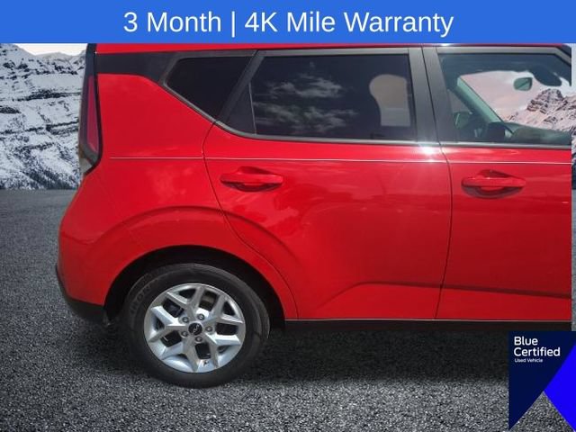 Used 2024 Kia Soul LX w/ Option Group 015 FWD image 9