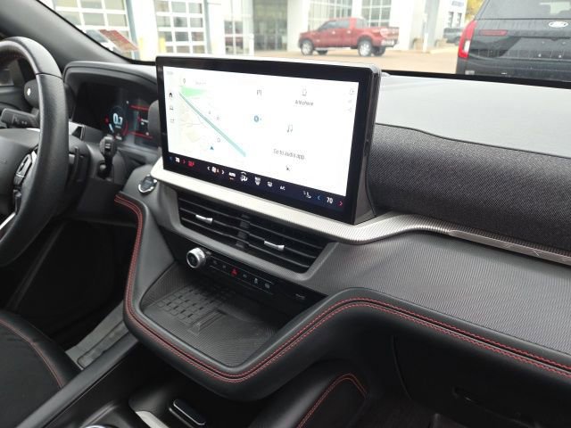 Certified 2025 Ford Explorer ST image 39