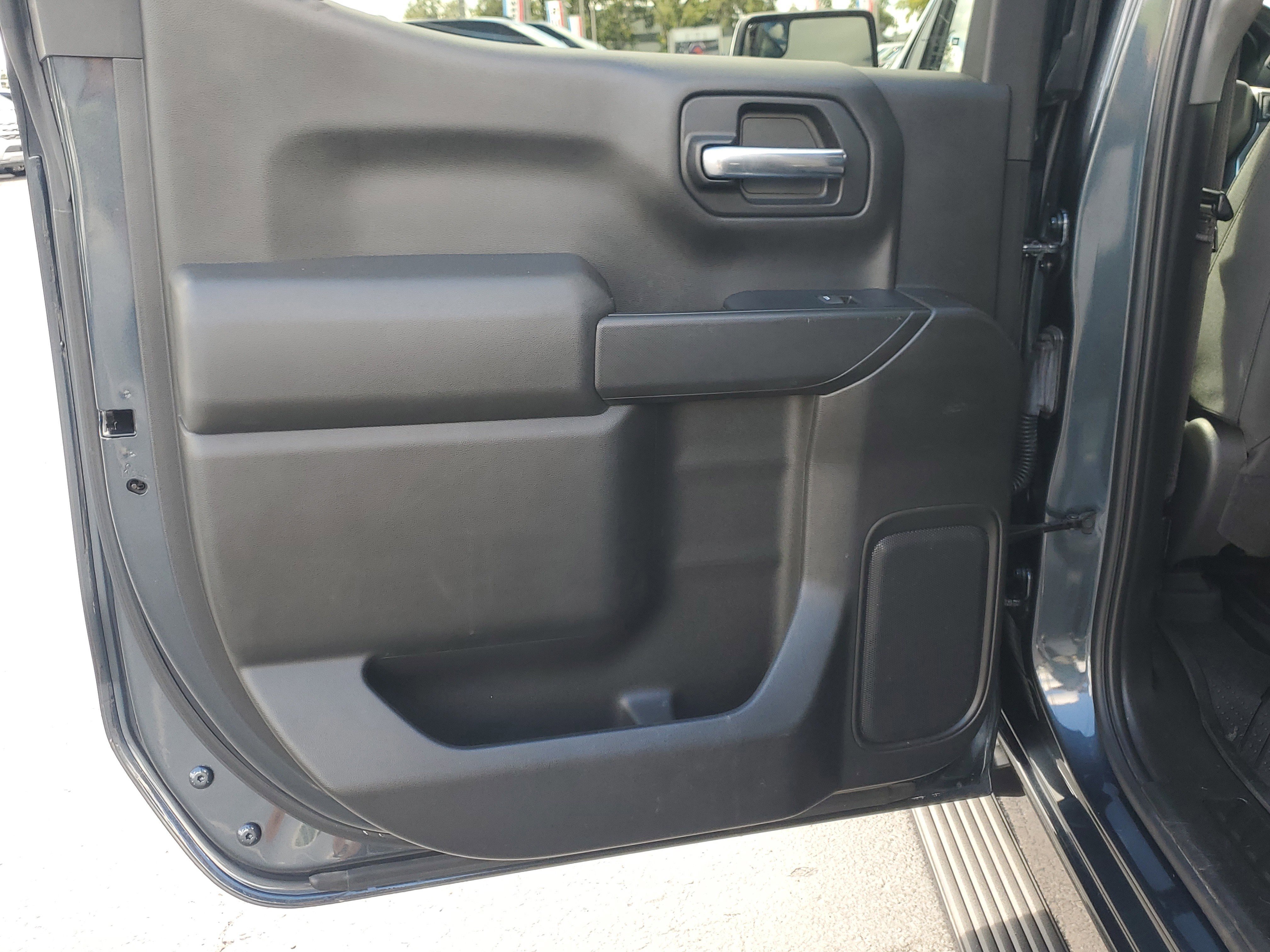 Used 2020 Chevrolet Silverado 1500 LT w/ All-Star Edition image 12