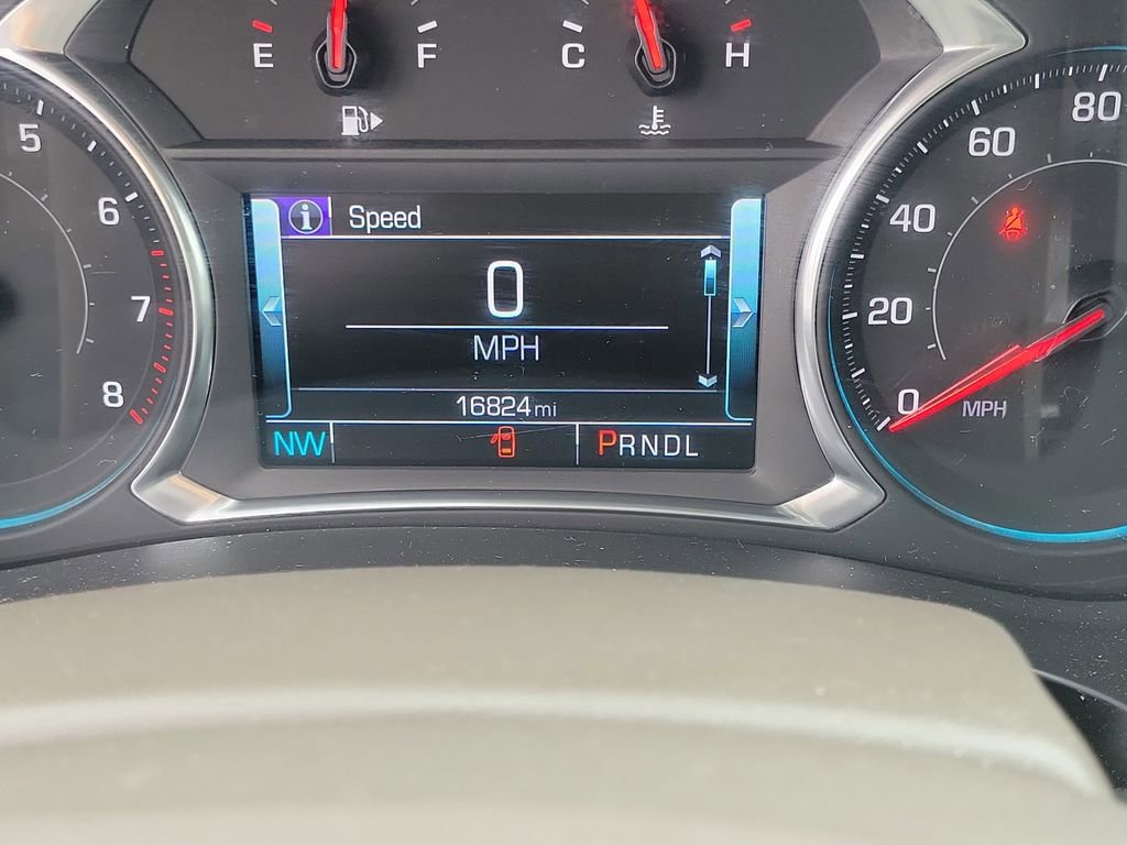 Used 2017 Chevrolet Malibu Premier w/ Driver Confidence Package image 26