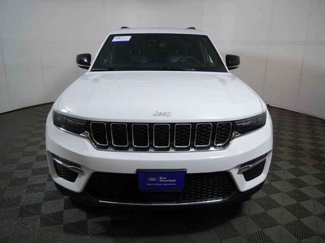 Used 2024 Jeep Grand Cherokee Limited w/ Trailer Tow Package AWD/4WD image 3