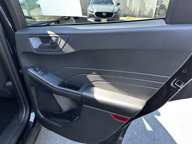 Certified 2023 Ford Escape Active AWD/4WD image 40
