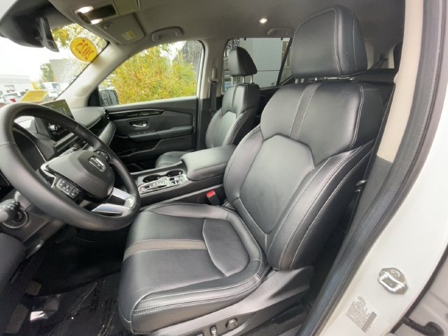 Used 2025 Honda Pilot EX-L image 14