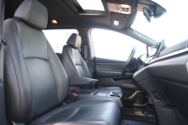 Used 2025 Honda Odyssey Sport-L image 12
