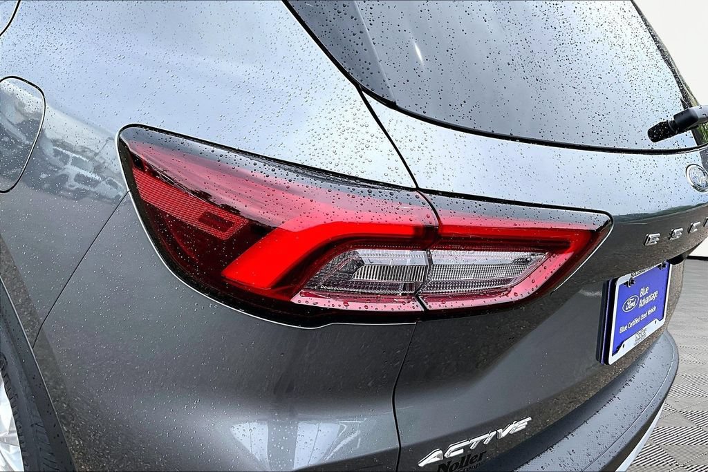 Certified 2023 Ford Escape Active AWD/4WD image 30