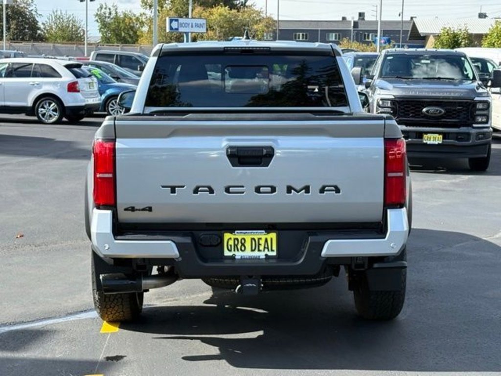 Used 2024 Toyota Tacoma 4x4 Double Cab image 8