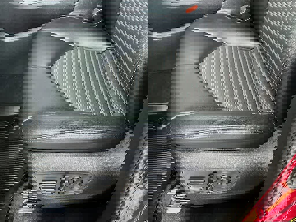 Used 2022 Toyota Highlander XSE image 29