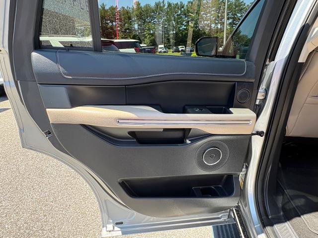 Certified 2024 Ford Expedition Limited AWD/4WD image 31