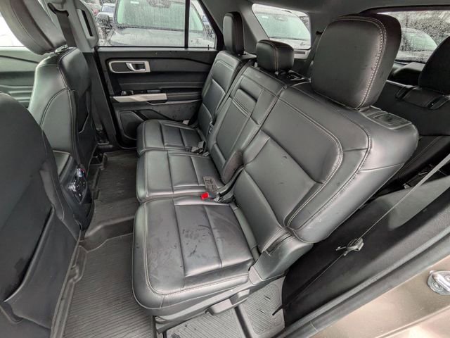Certified 2021 Ford Explorer XLT w/ Equipment Group 202A AWD/4WD image 16