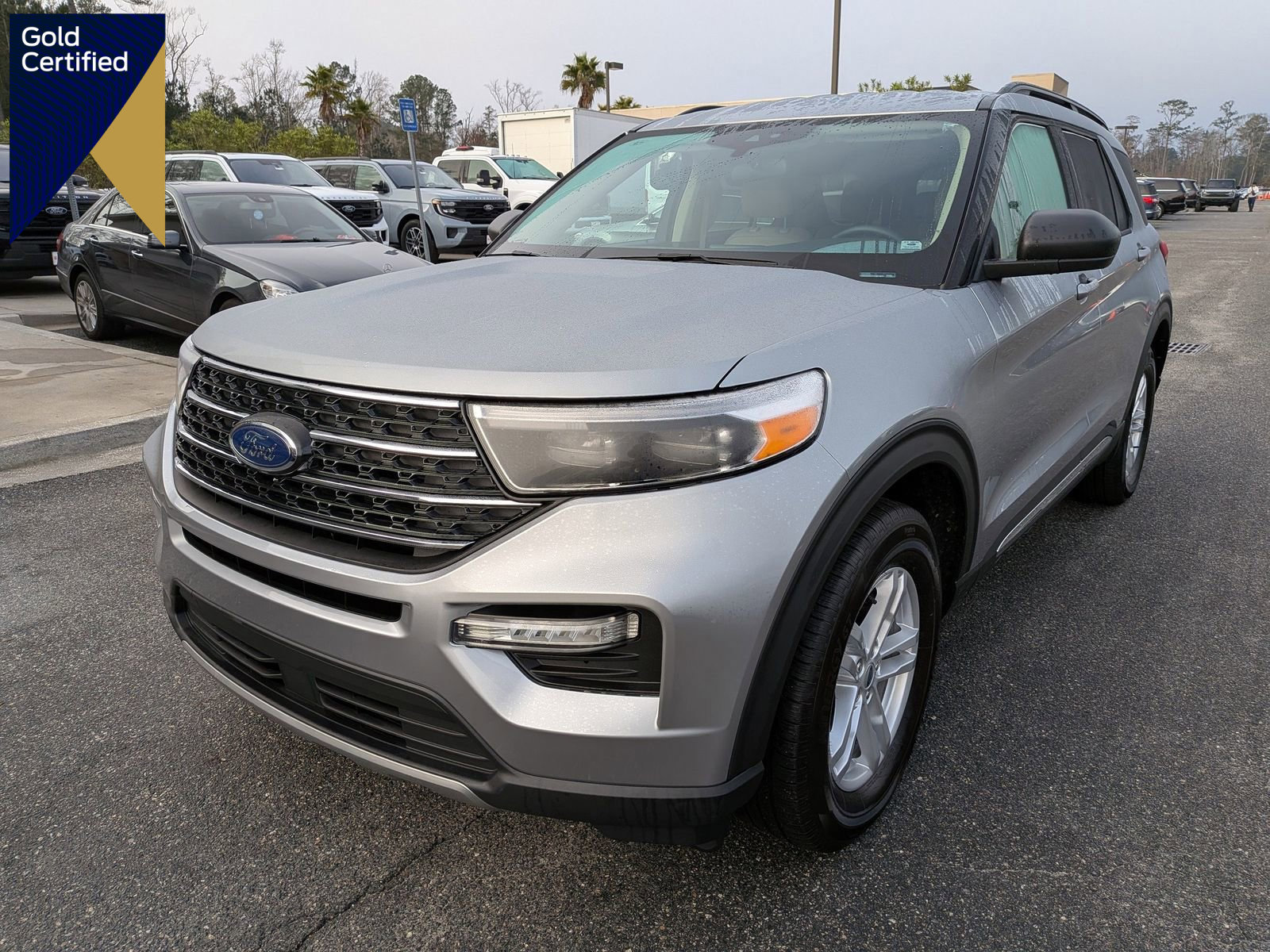 Certified 2023 Ford Explorer XLT w/ Equipment Group 202A image 1