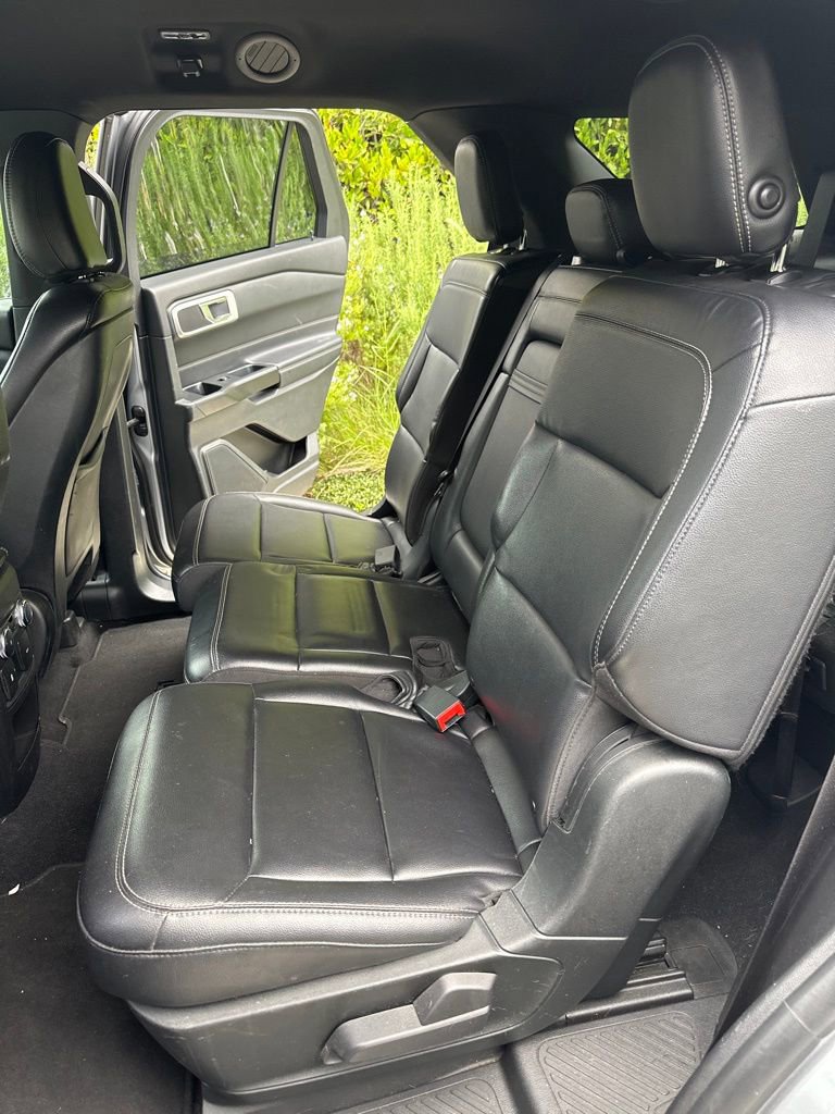 Certified 2020 Ford Explorer XLT w/ Equipment Group 202A image 13