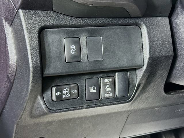 Used 2023 Toyota Tacoma SR image 10