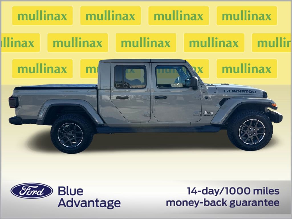 Used 2020 Jeep Gladiator Overland image 2