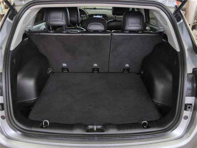 Used 2019 Jeep Compass Limited image 16