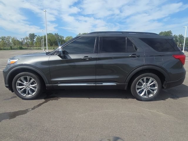 Certified 2020 Ford Explorer XLT w/ Equipment Group 202A AWD/4WD image 15