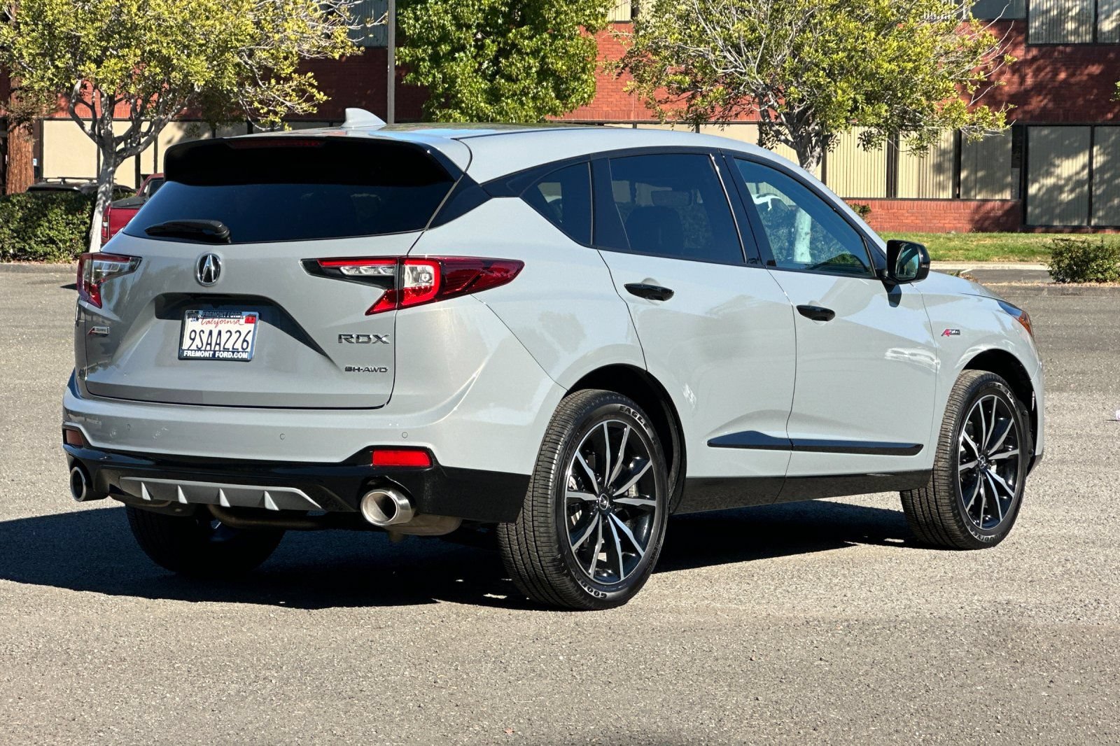 Used 2025 Acura RDX w/ Advance Package AWD/4WD image 3