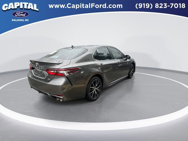 Used 2023 Toyota Camry SE image 6